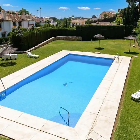 Sunny Tranquility With Pool - Happy Appartement